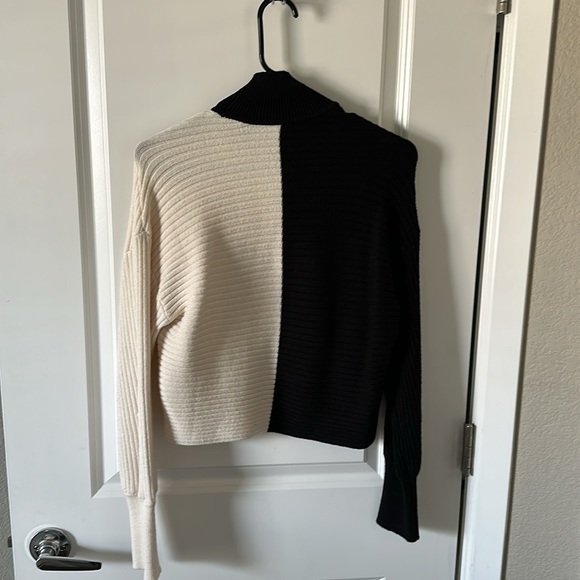 EXPRESS COLOR BLOCK WRAP FRONT MOCK NECK SWEATER - Picture 4 of 6